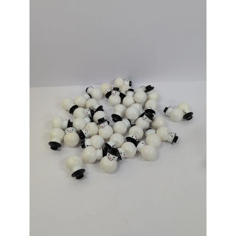Lot of 39‎ Vintage Celluoid/Plastic Snowmen Blow Mold Christmas Light Covers.
